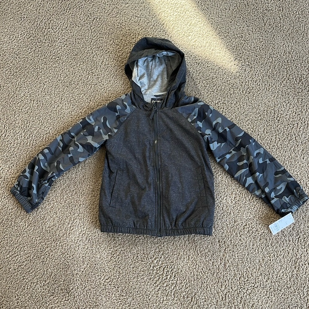 NWT Oshkosh B’gosh windbreaker boy size 6 grey camouflage